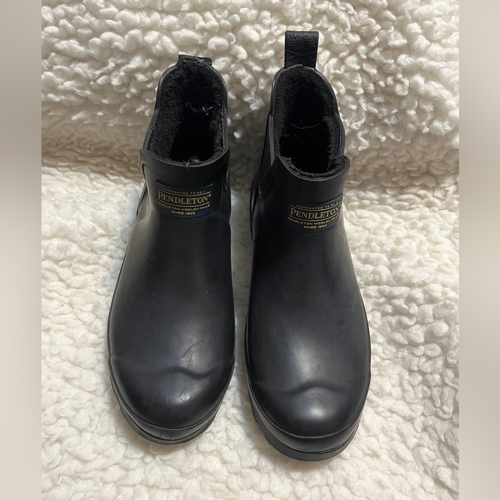 Pendleton Faux Fur Lined Chelsea Rain Boots, size 9 - Picture 8 of 10